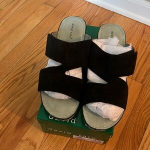 David Tate laurel black suede